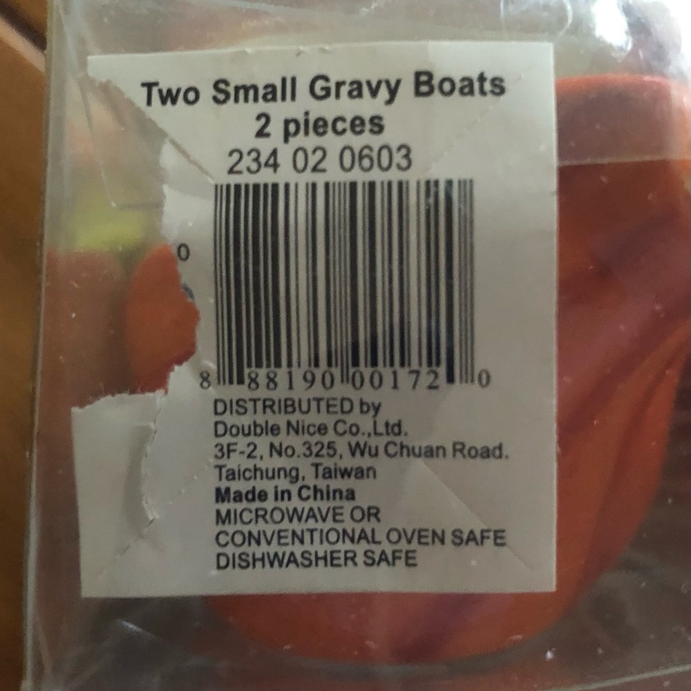Miniature Ceramic Pumpkin Gravy Boats Set of 2 - Picture 4 of 4
